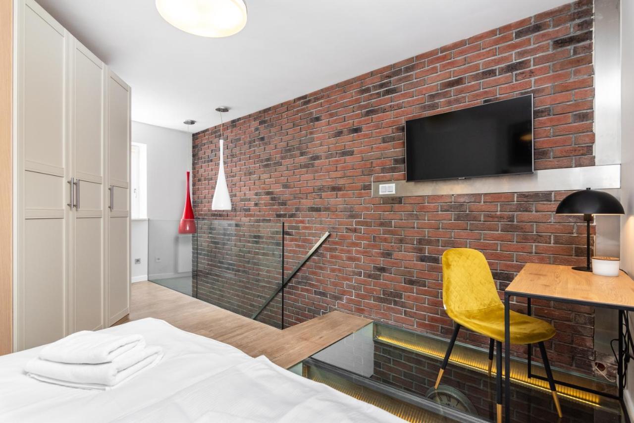 Dwupoziomowy Apartament Na Starym Podgorzu - By Upstairs Krakow Luaran gambar