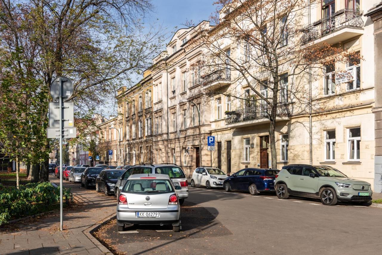 Dwupoziomowy Apartament Na Starym Podgorzu - By Upstairs Krakow Luaran gambar